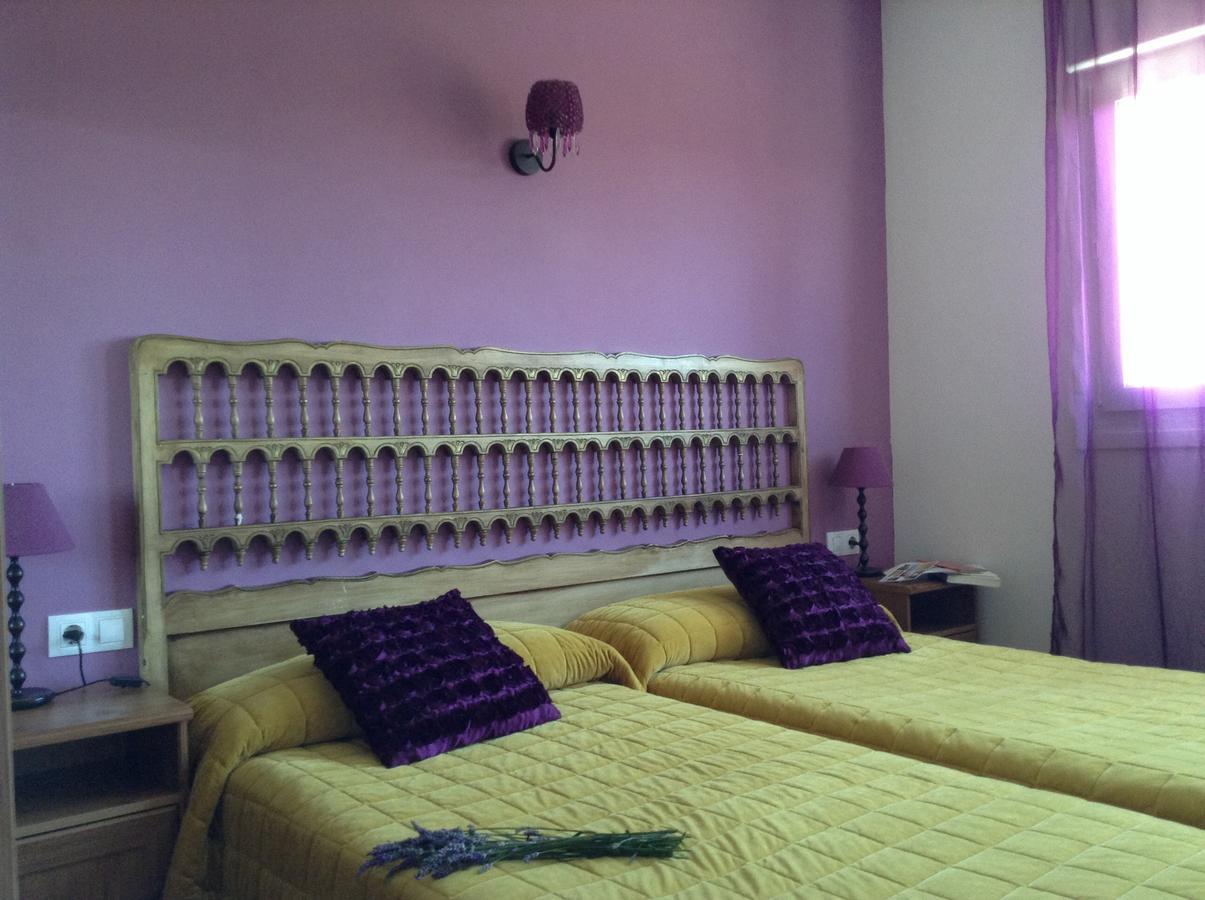 Hostal Camino Del Perdon Uterga Exterior foto